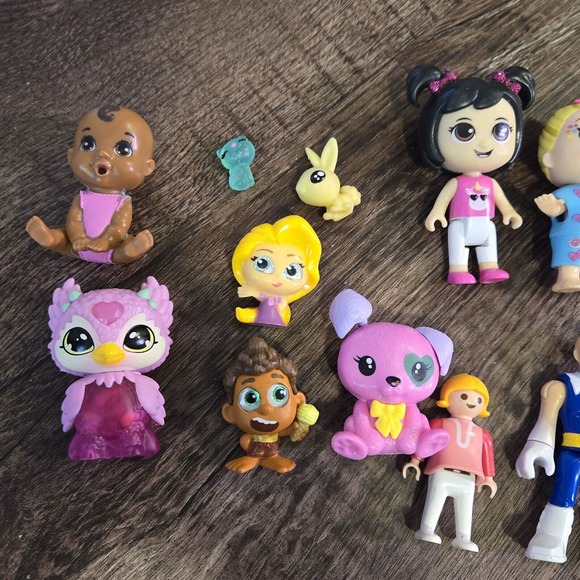 Junk Drawer Bottom of the Toy Box Assorted Dolls Animals Figures - Picture 4 of 8